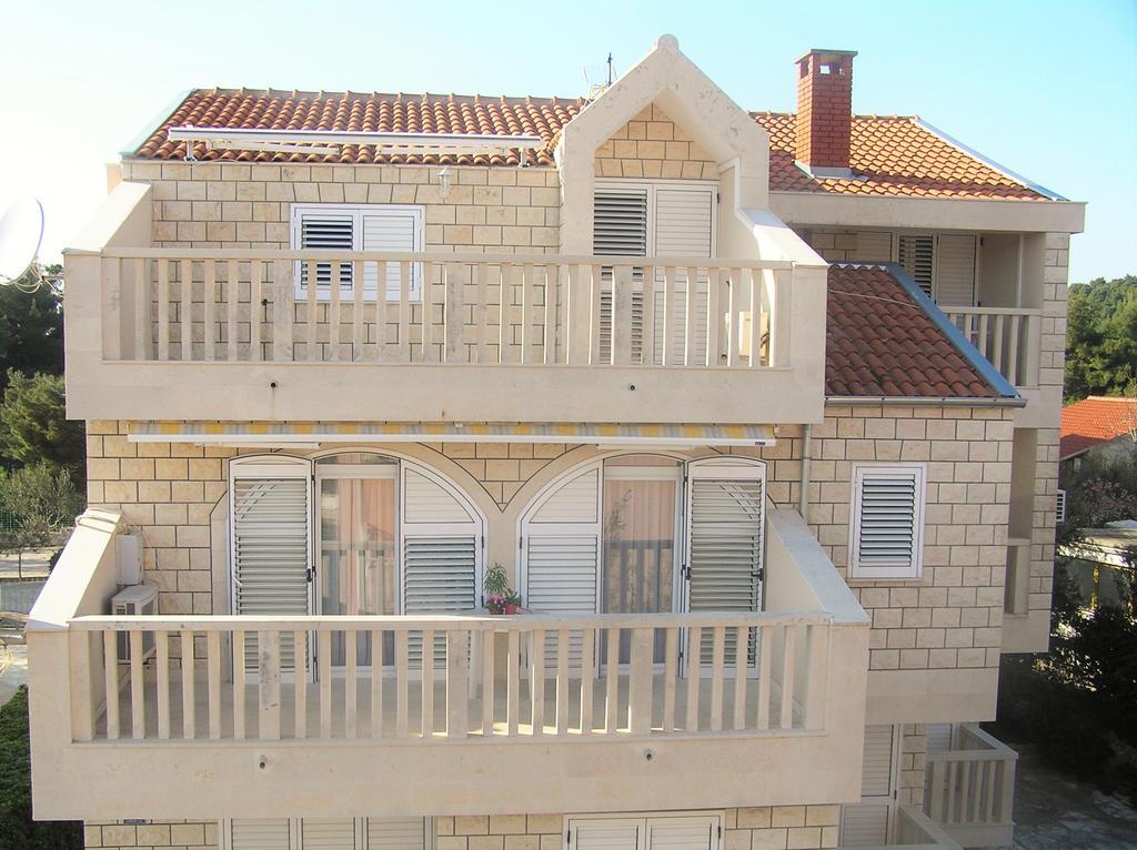 Apartments Pralija Жаборич Екстериор снимка