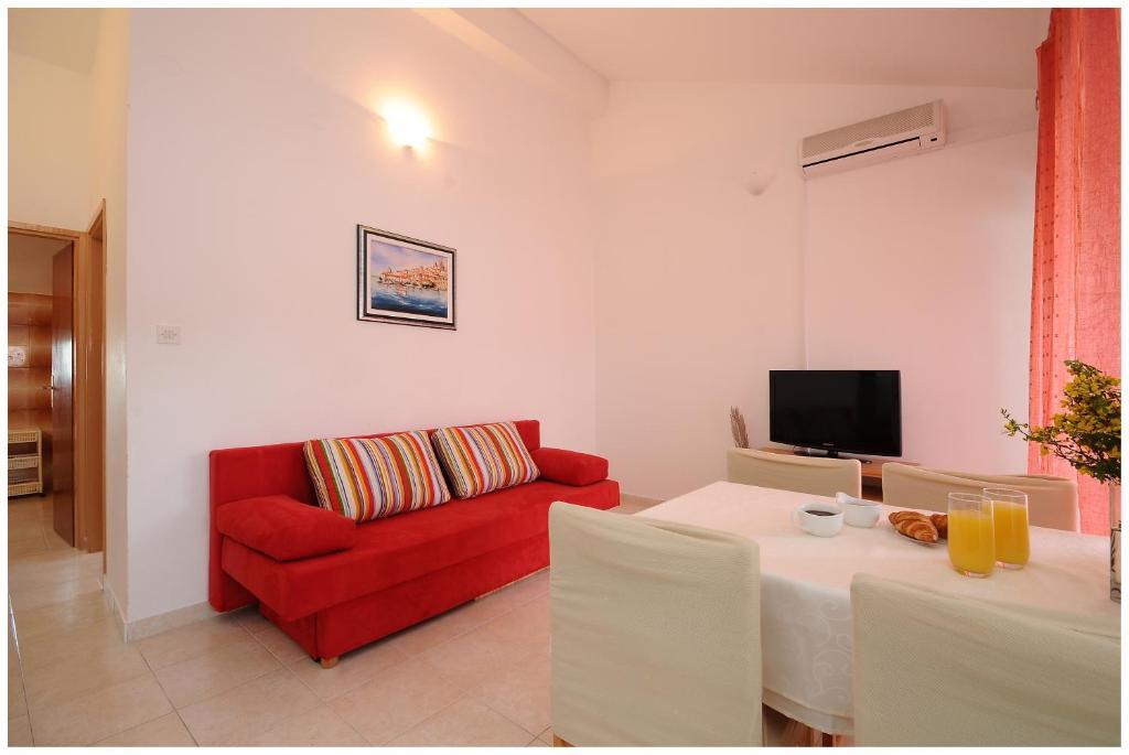 Apartments Pralija Жаборич Екстериор снимка