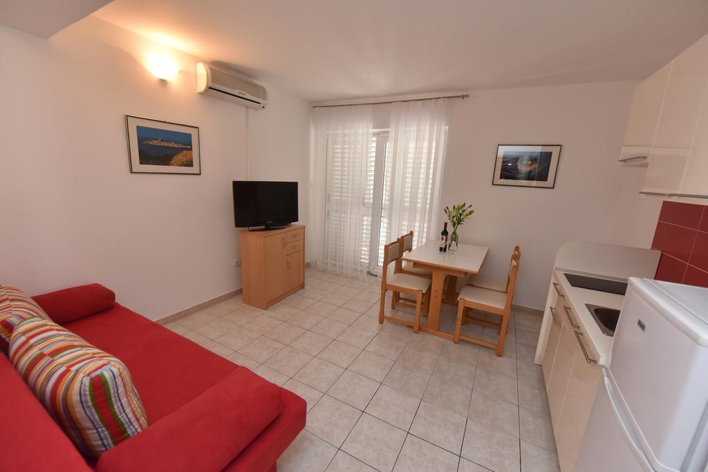 Apartments Pralija Жаборич Екстериор снимка