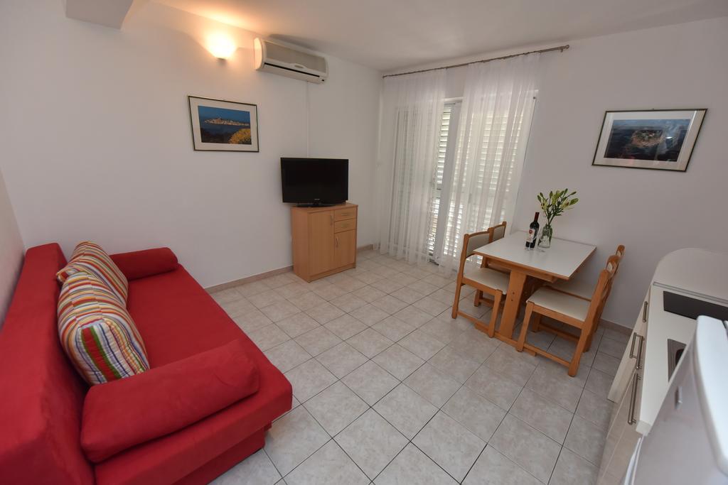 Apartments Pralija Жаборич Екстериор снимка