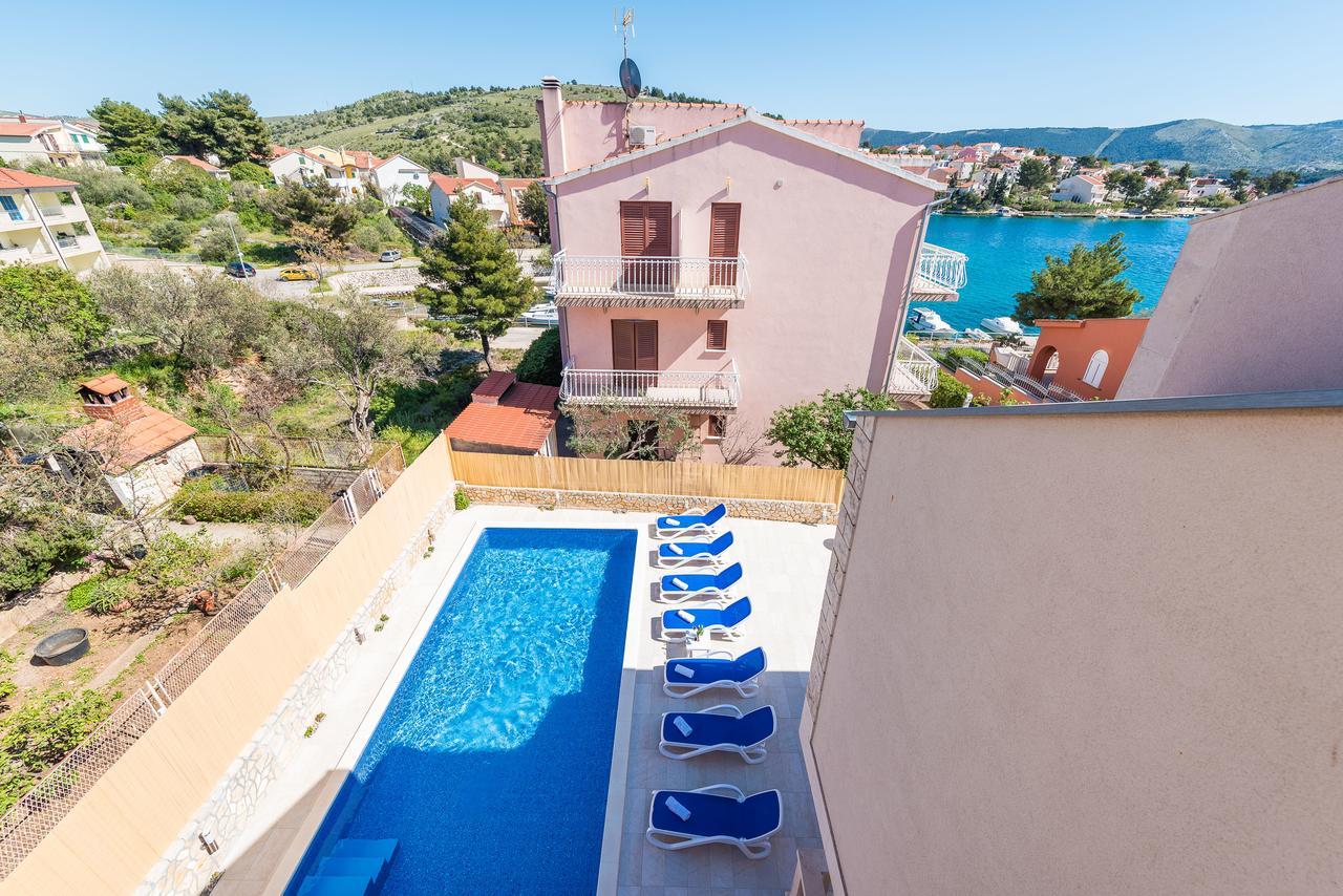 Apartments Pralija Жаборич Екстериор снимка