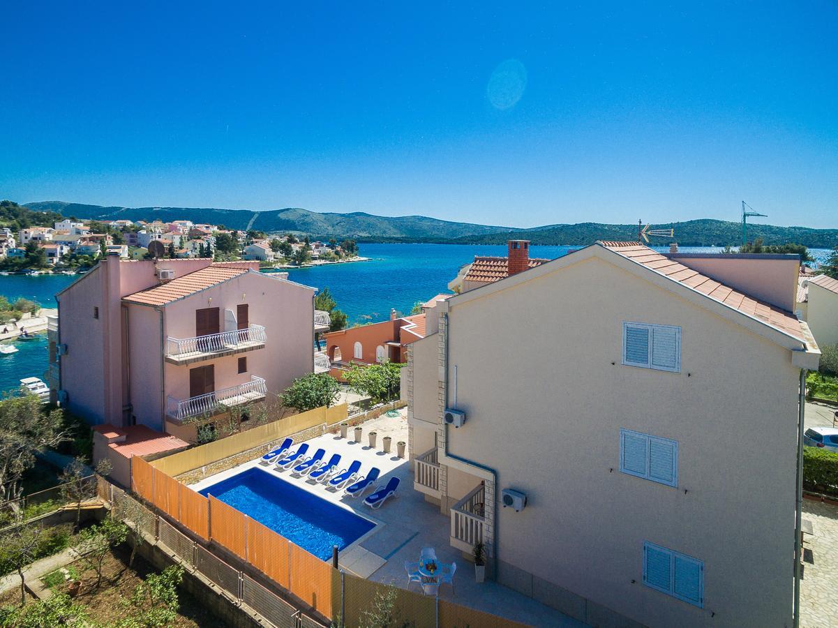 Apartments Pralija Жаборич Екстериор снимка