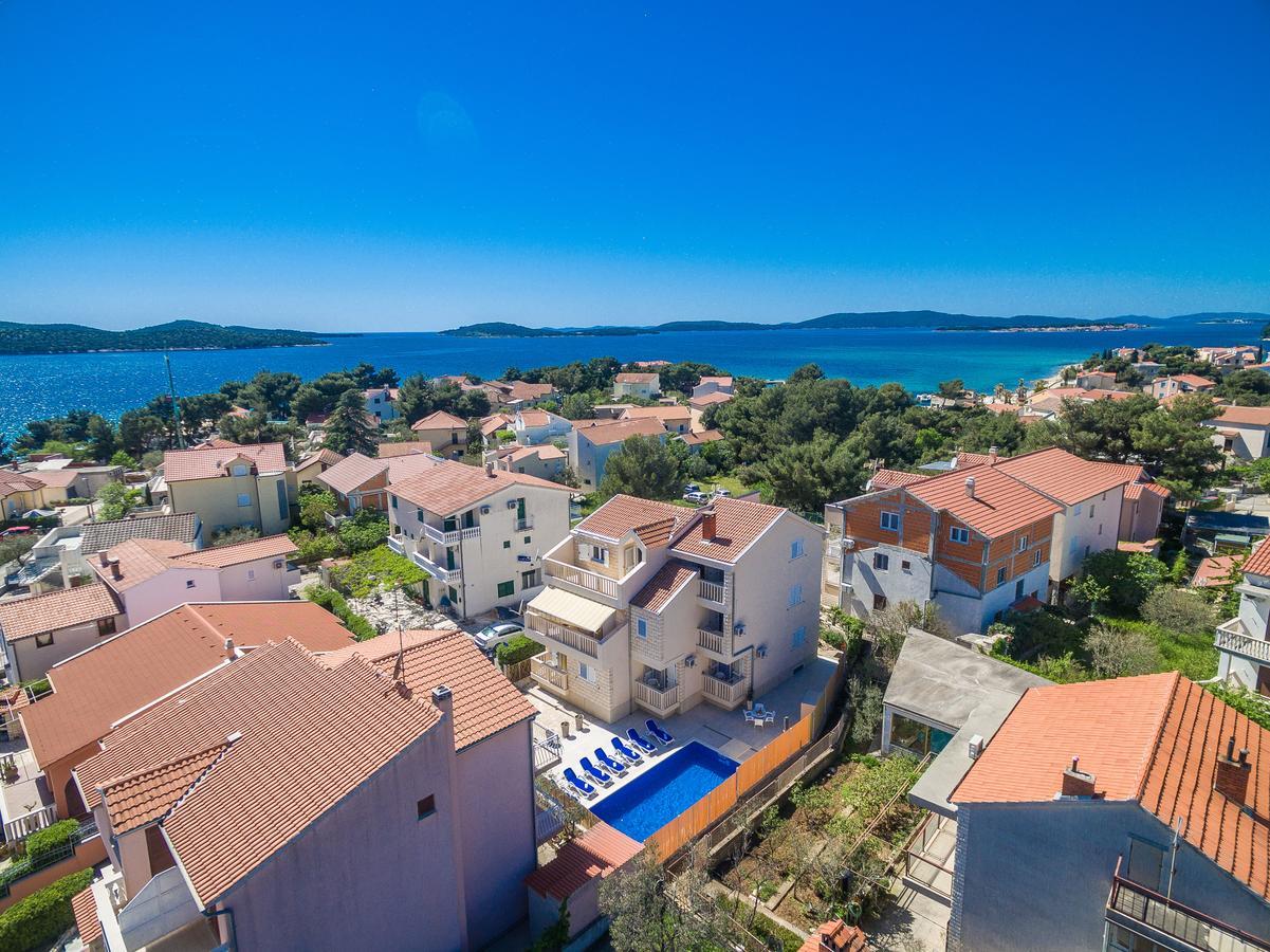 Apartments Pralija Жаборич Екстериор снимка